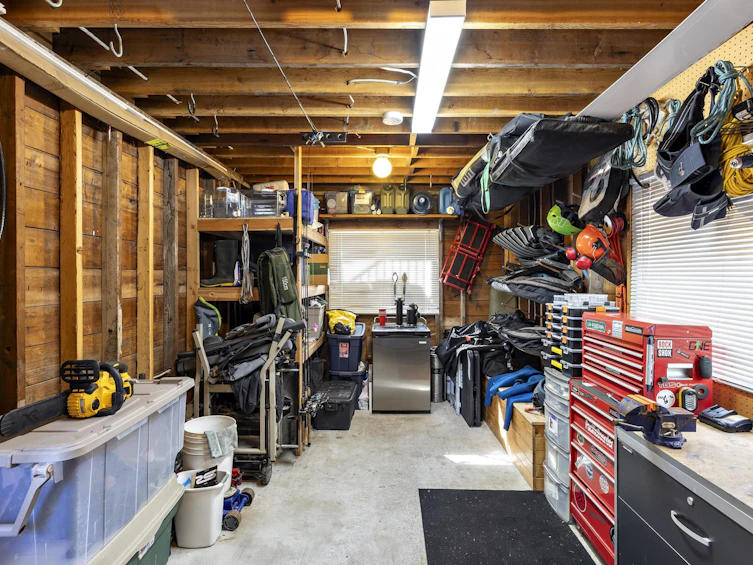 40251 Kalodon Road, Squamish, BC, V0N 1T0 - 31