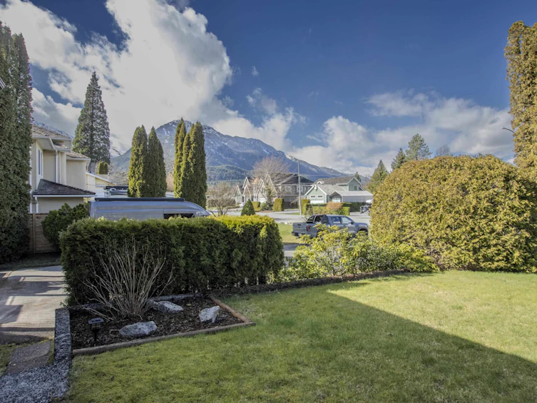 40251 Kalodon Road, Squamish, BC, V0N 1T0 - 27
