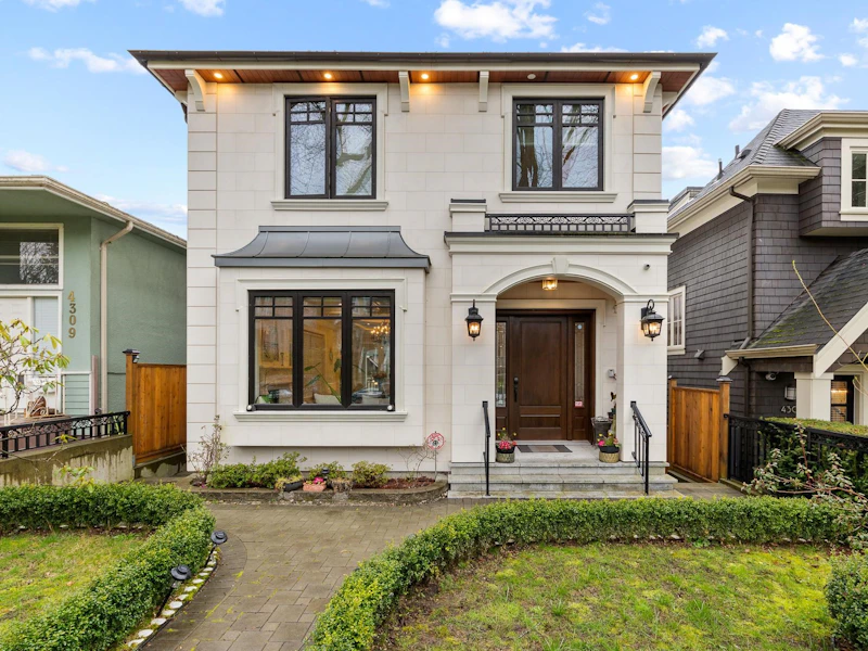 4307 W 13th Avenue, Vancouver BC V6R 2V1
