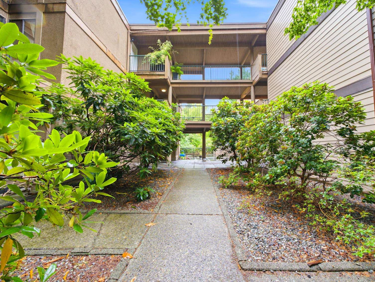 201-9132 Capella Drive, Burnaby, BC, V3J 7K3 - 31