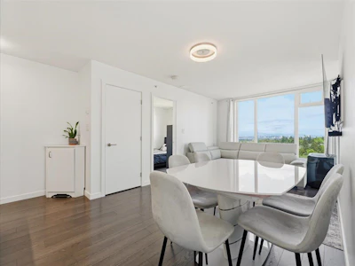 1707-5515 Boundary Road - 4