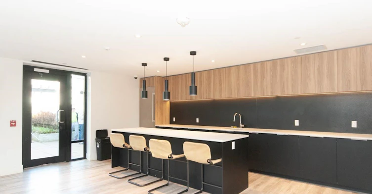 2406-1401 Hunter Street, North Vancouver, BC, V7J 1H3 - 29