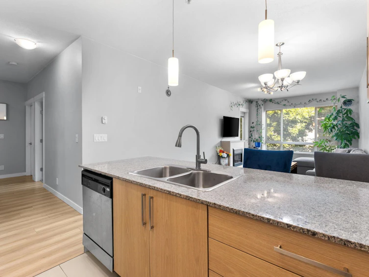 208-2943 Nelson Place, Abbotsford, BC, V2S 0C8 - 11