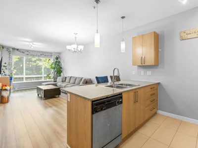 208-2943 Nelson Place - 3