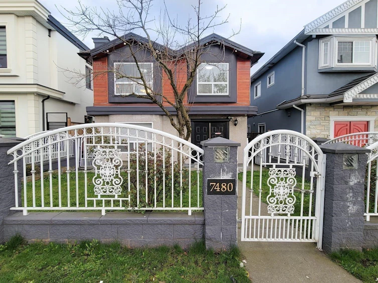 7480 Main Street, Vancouver, BC, V5X 3J8