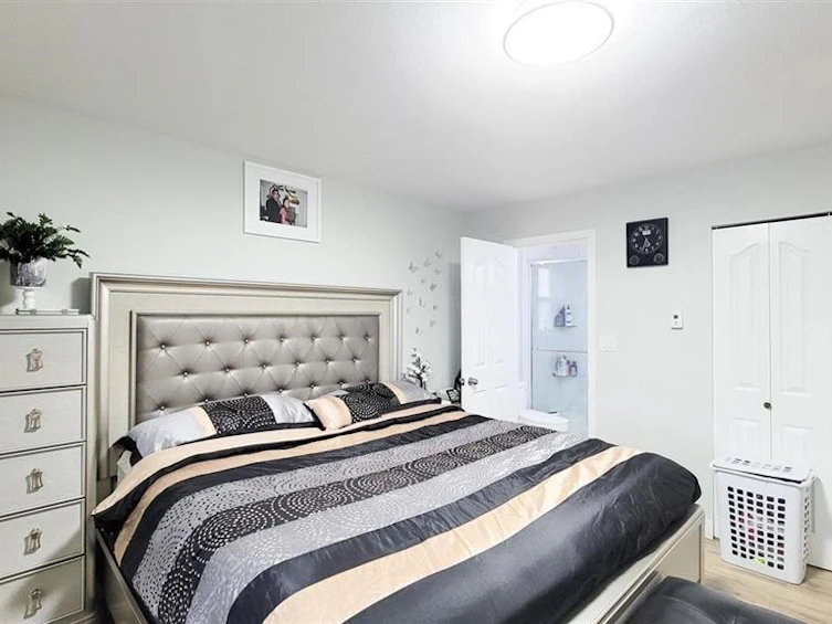 7480 Main Street, Vancouver, BC, V5X 3J8 - 10