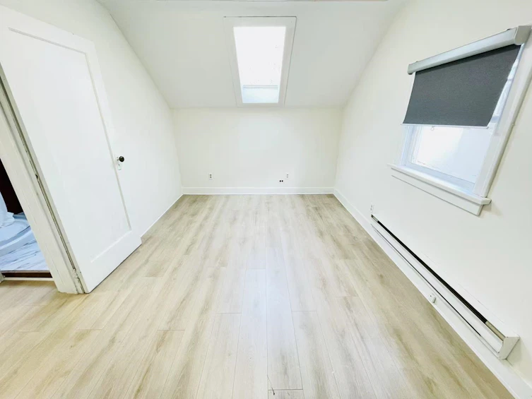 922 Park Drive, Vancouver, BC, V6P 2J4 - 16