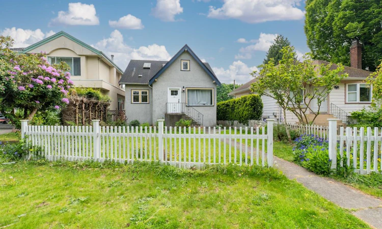 922 Park Drive