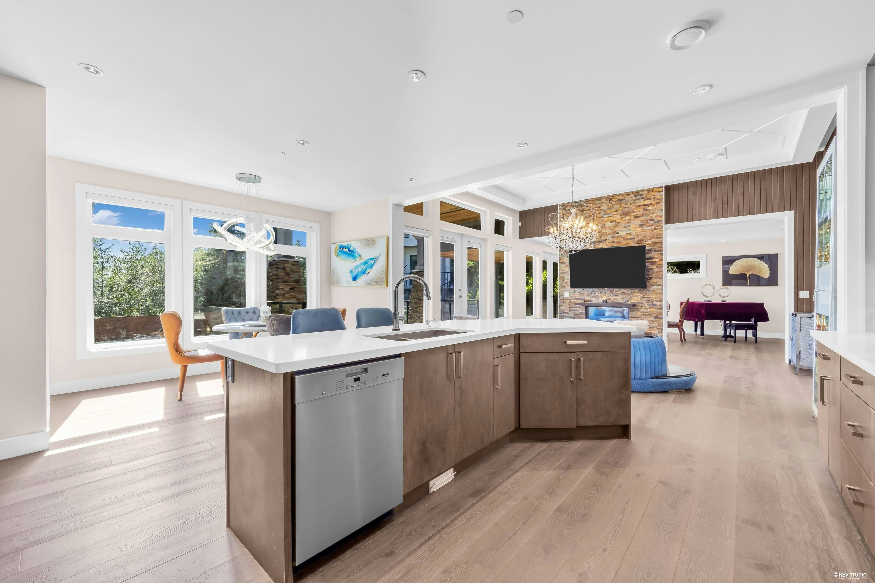 1360 Ottaburn Road, West Vancouver, BC, V7S 2K1 - 9