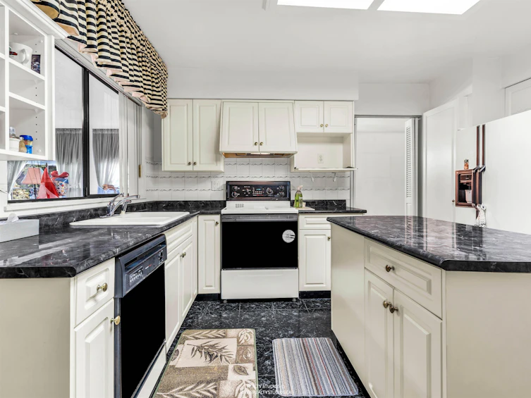 2599 Masefield Road, North Vancouver, BC, V7K 1Z8 - 21