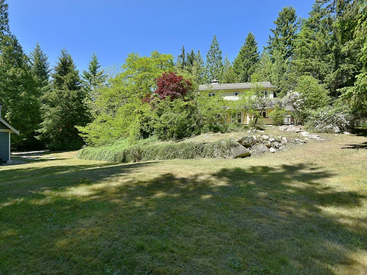 1397 Tanager Place, Roberts Creek, BC, V0N 2W1 - 38