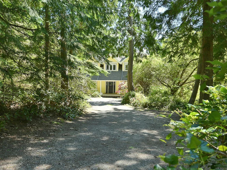 1397 Tanager Place, Roberts Creek, BC, V0N 2W1 - 2
