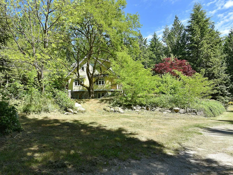 1397 Tanager Place, Roberts Creek, BC, V0N 2W1 - 39