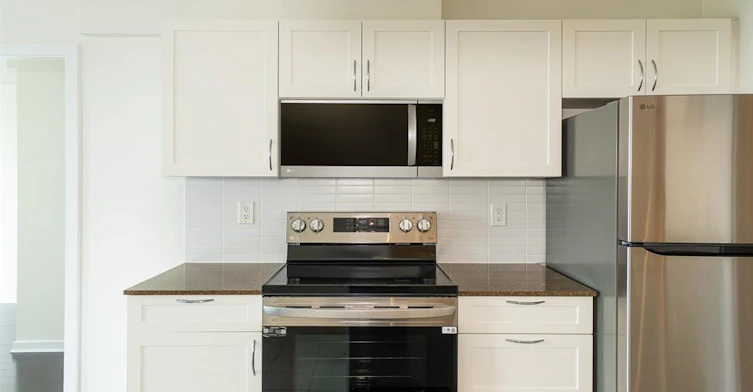 809-933 Hornby Street, Vancouver, BC, V6Z 3G4 - 4