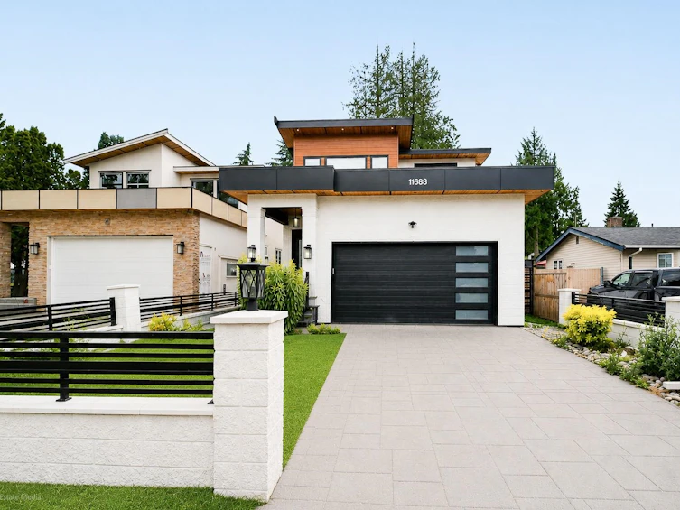 11688 96 Avenue, Delta, BC, V4C 3W7