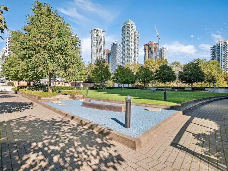 605-2388 Madison Avenue, Burnaby, BC, V5C 0K8 - 25