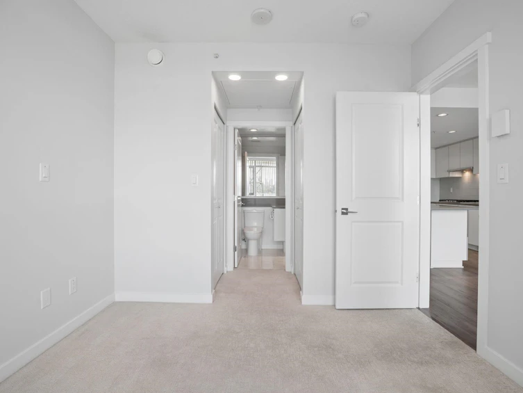 605-2388 Madison Avenue, Burnaby, BC, V5C 0K8 - 13