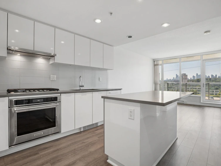 605-2388 Madison Avenue, Burnaby, BC, V5C 0K8 - 5
