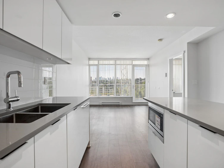 605-2388 Madison Avenue, Burnaby, BC, V5C 0K8 - 6