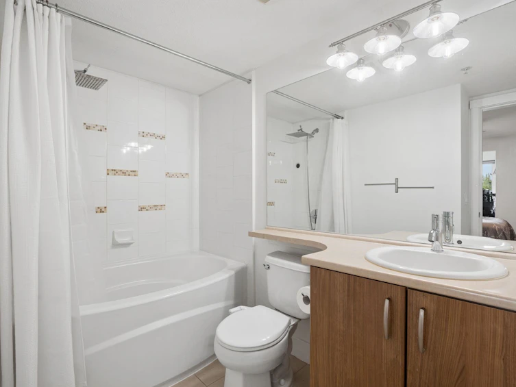 202-3082 Dayanee Springs Boulevard, Coquitlam, BC, V3E 0A3 - 23