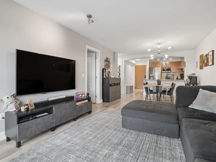 202-3082 Dayanee Springs Boulevard, Coquitlam, BC, V3E 0A3 - 6