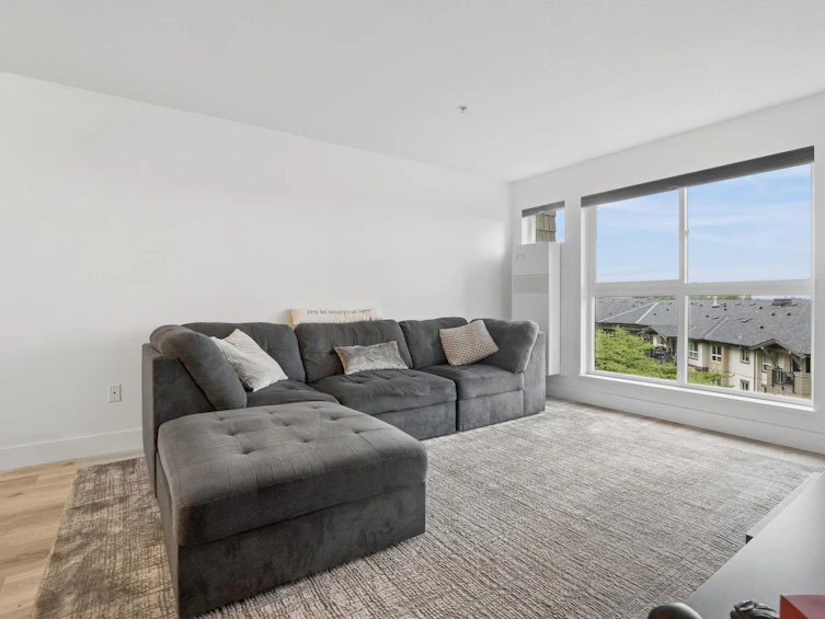 202-3082 Dayanee Springs Boulevard, Coquitlam, BC, V3E 0A3 - 3