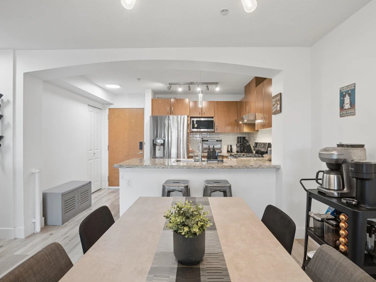 202-3082 Dayanee Springs Boulevard, Coquitlam, BC, V3E 0A3 - 9