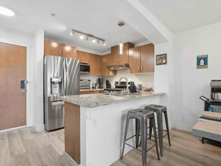 202-3082 Dayanee Springs Boulevard, Coquitlam, BC, V3E 0A3 - 10