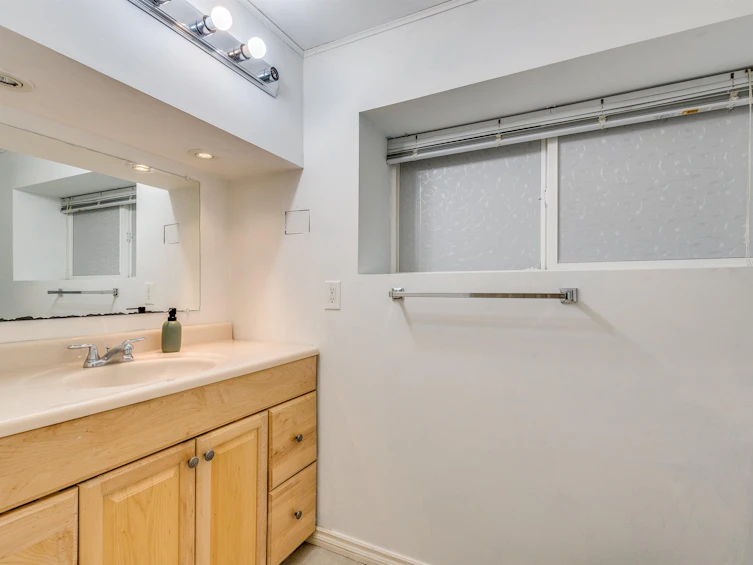 760 Grover Avenue, Coquitlam, BC, V3J 3C8 - 19