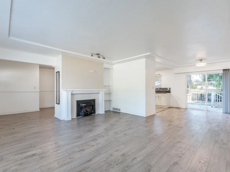 760 Grover Avenue, Coquitlam, BC, V3J 3C8 - 3