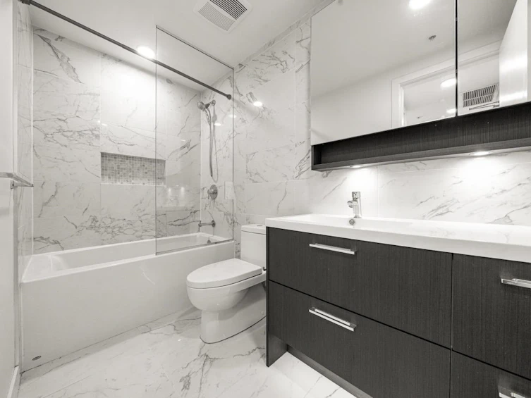 809-5580 No 3 Road, Richmond, BC, V6X 0R8 - 10