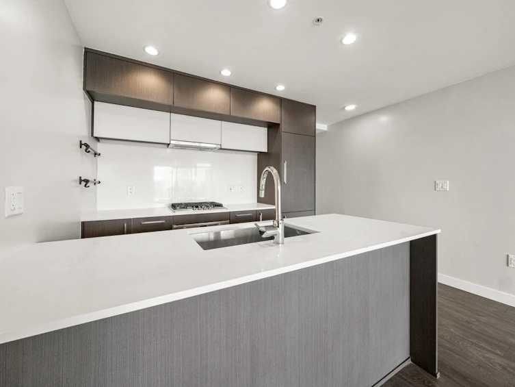 809-5580 No 3 Road, Richmond, BC, V6X 0R8 - 4