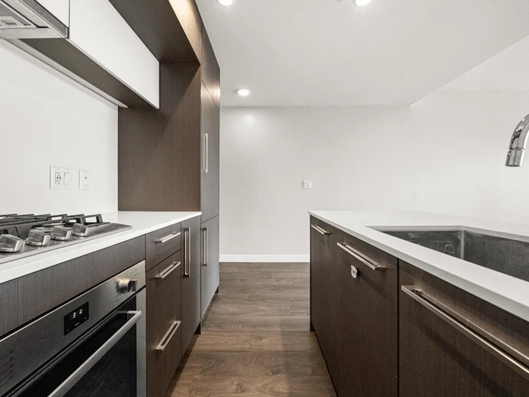 809-5580 No 3 Road, Richmond, BC, V6X 0R8 - 6