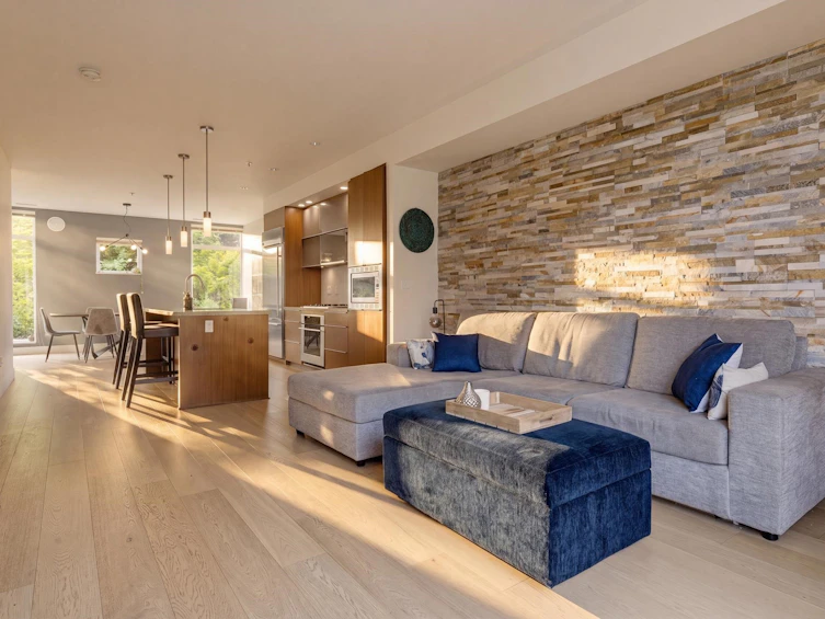 2975 Wall Street, Vancouver, BC, V5K 0A6 - 13