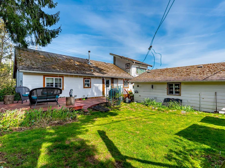 1052 Como Lake Avenue, Coquitlam, BC, V3J 3N8 - 26