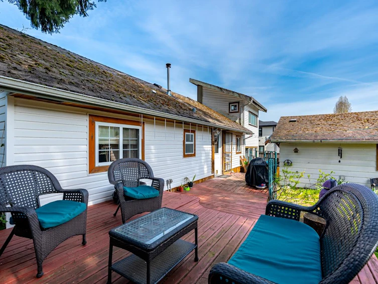 1052 Como Lake Avenue, Coquitlam, BC, V3J 3N8 - 21
