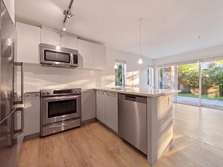 107-1661 E 2nd Avenue, Vancouver, BC, V5N 1E1 - 5