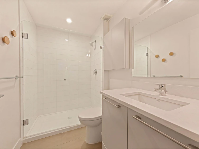 107-1661 E 2nd Avenue, Vancouver, BC, V5N 1E1 - 17