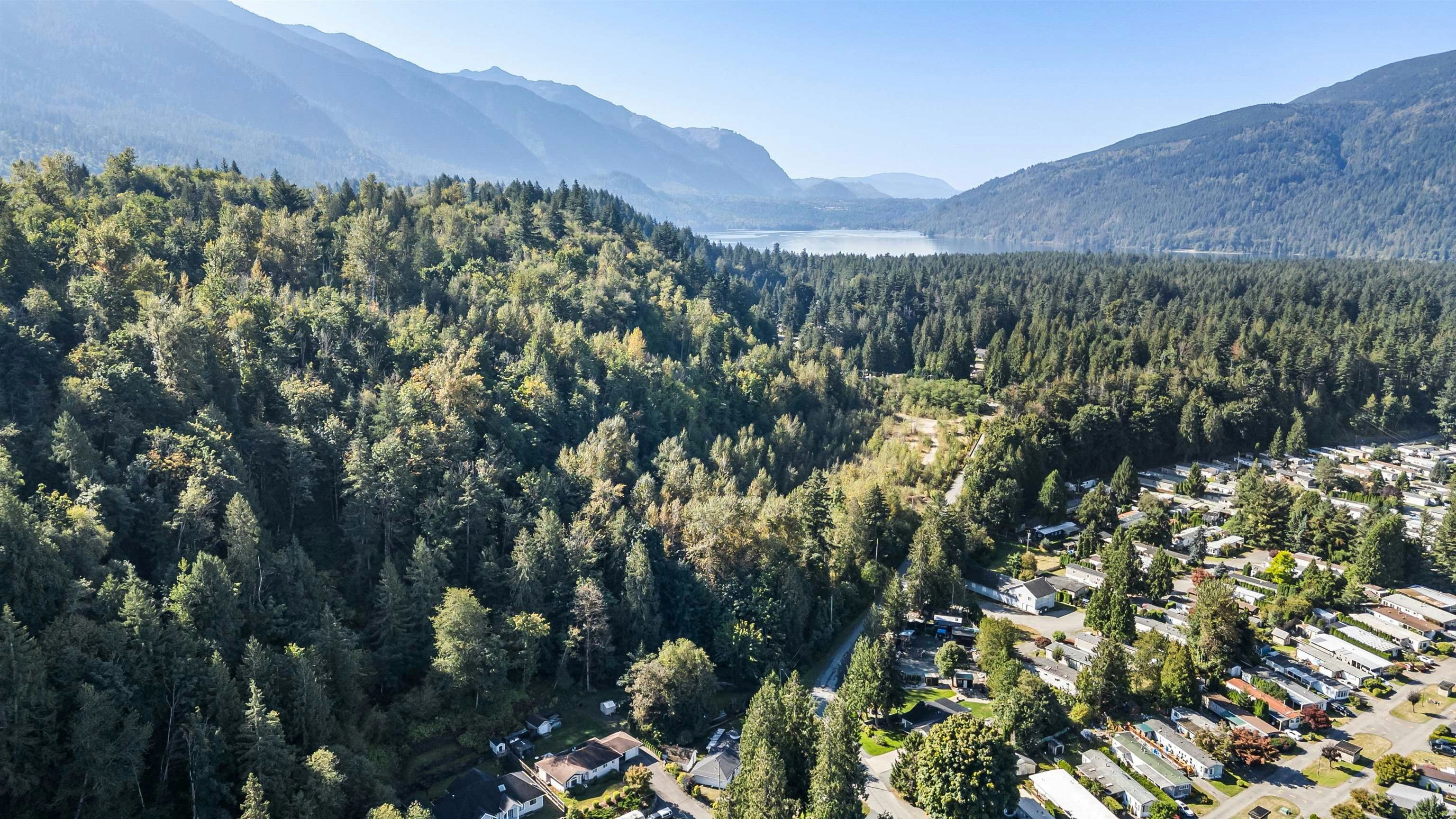 45942 Sleepy Hollow Road, Cultus Lake, BC, V2R 5A8 - 37