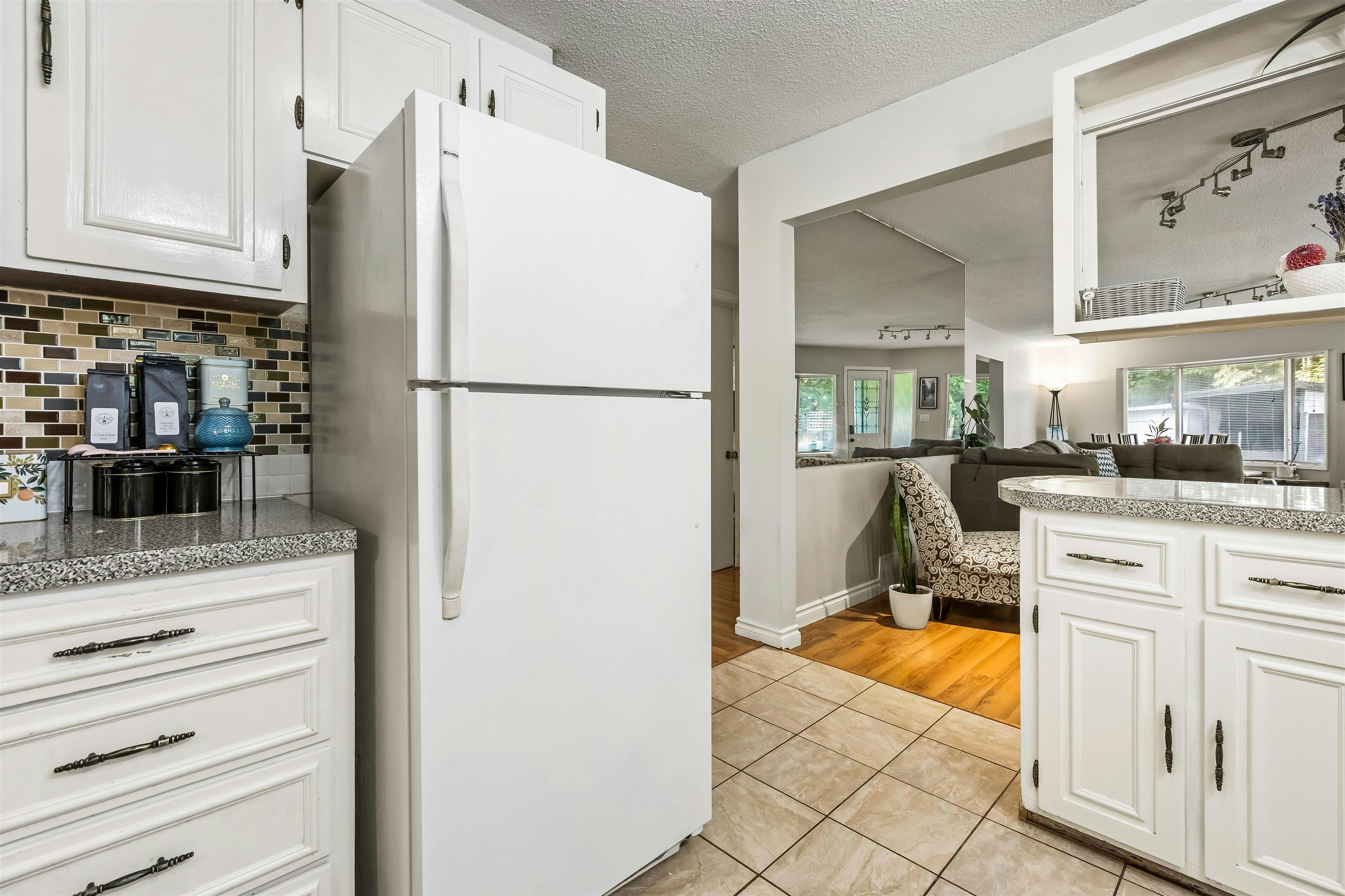 45942 Sleepy Hollow Road, Cultus Lake, BC, V2R 5A8 - 16