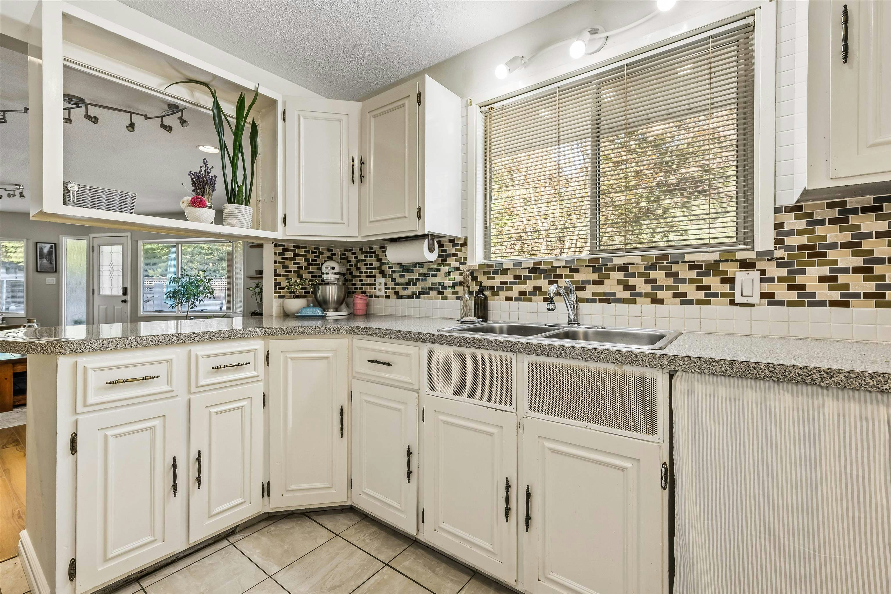 45942 Sleepy Hollow Road, Cultus Lake, BC, V2R 5A8 - 15
