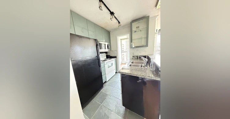 1068 Hornby Street, Vancouver, BC, V6Z 2Y7 - 9