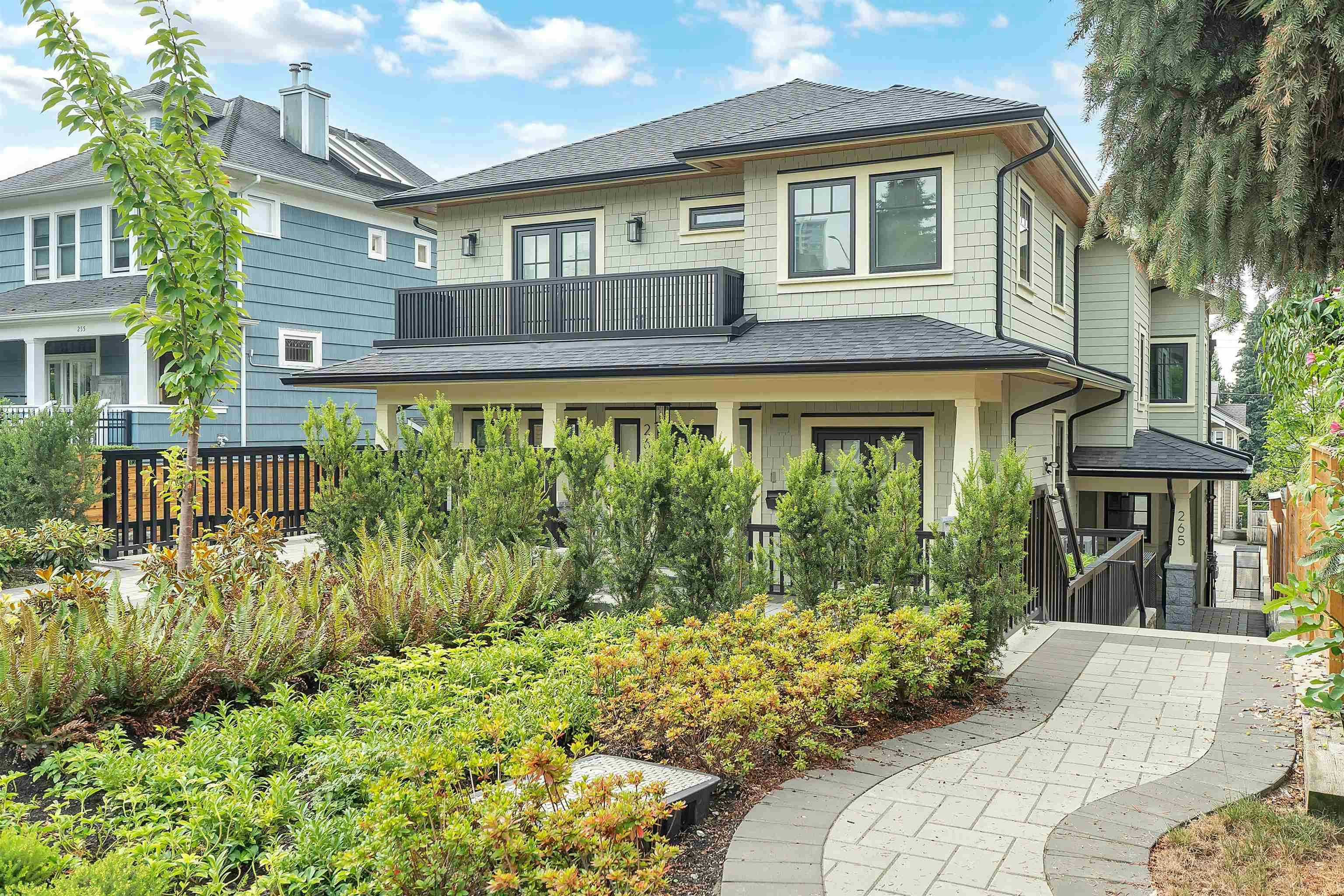 265 W 6th Street, North Vancouver, BC, V7M 1K7