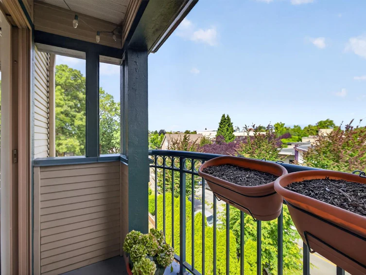 401-688 E 16th Avenue, Vancouver, BC, V5T 2V4 - 12