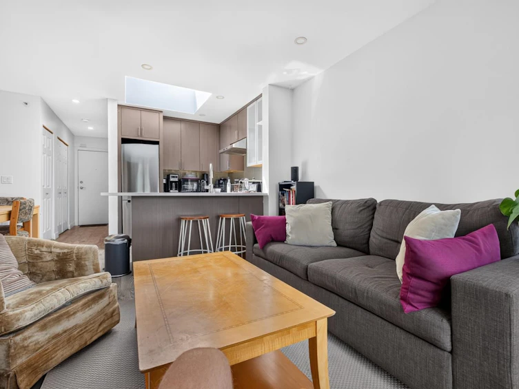401-688 E 16th Avenue, Vancouver, BC, V5T 2V4