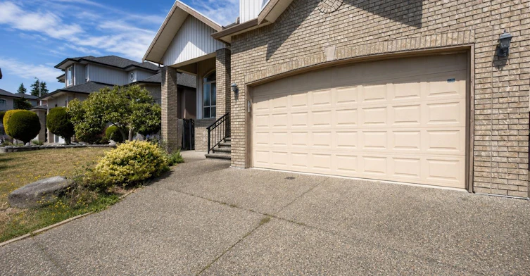 15773 82a Avenue, Surrey, BC, V4N 0R6