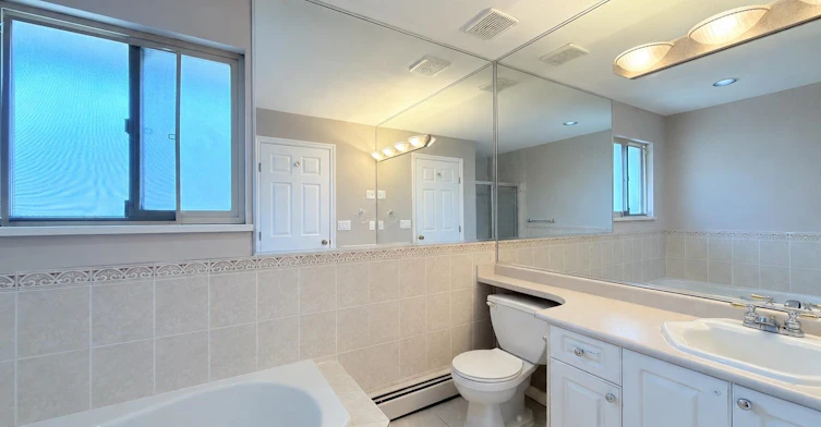 15773 82a Avenue, Surrey, BC, V4N 0R6 - 18