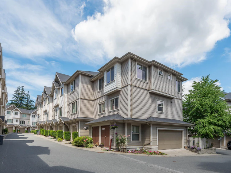 13-19097 64 Avenue, Surrey, BC, V3S 6X5
