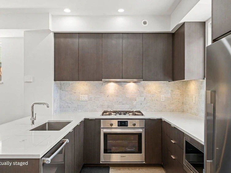 1038 Park Drive, Vancouver, BC, V6P 0H9 - 13
