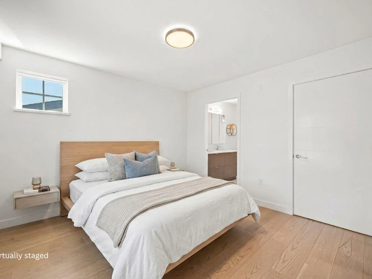 1038 Park Drive, Vancouver, BC, V6P 0H9 - 22